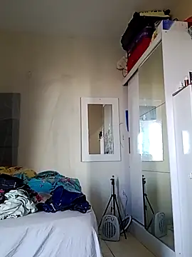 Indiazinhax online show from 12.21.25