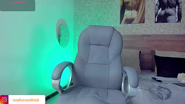 noah crux online show from 10.14.25