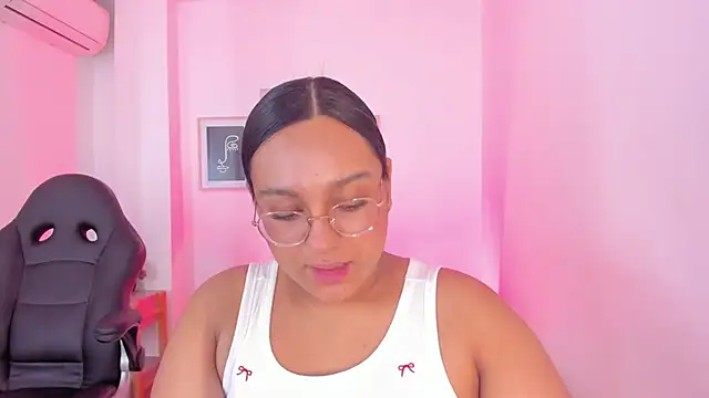 ellamontoya online show from 12.14.25