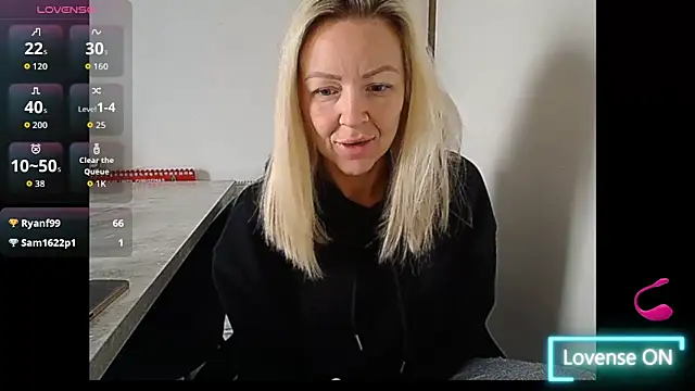 Angelamariexox online show from 12.21.25