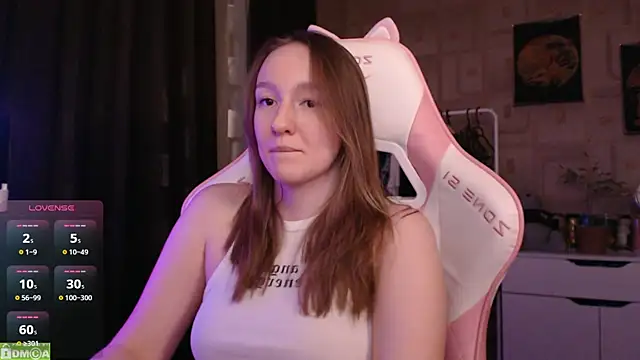 Snapshot of MoonlishSiren chatting on 02.25.25 MoonlishSiren online show from 02.25.25