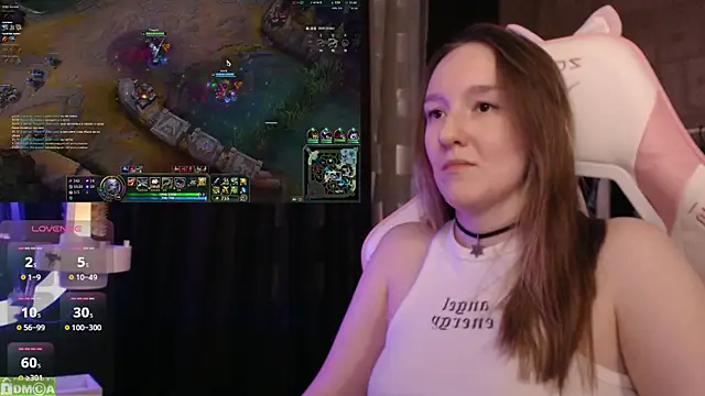 Snapshot of MoonlishSiren chatting on 02.26.25 MoonlishSiren online show from 02.26.25