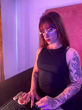 ValenGray online show from 09.26.25