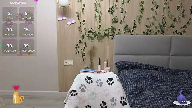 Snapshot of HermioneHHH chatting on 02.07.25 HermioneHHH online show from 02.07.25