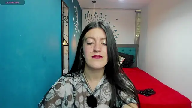 Snapshot of LiaCooper_ chatting on 12.03.24 LiaCooper online show from 12.03.24