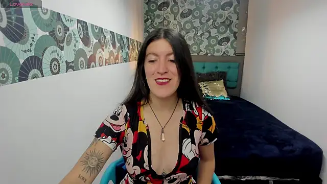 Snapshot of LiaCooper_ chatting on 12.30.24 LiaCooper online show from 12.30.24