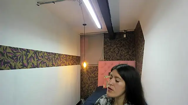 Snapshot of LiaCooper_ chatting on 03.06.25 LiaCooper online show from 03.06.25