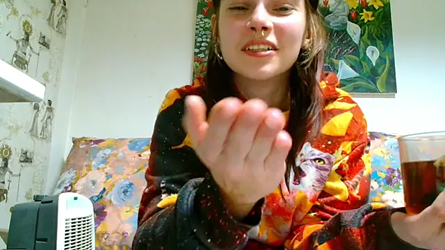 Sophie Bell online show from 02.21.25