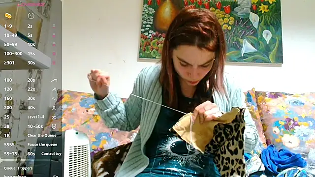 Sophie Bell online show from 03.07.25