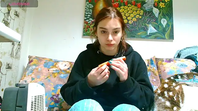 Sophie Bell online show from 03.09.25