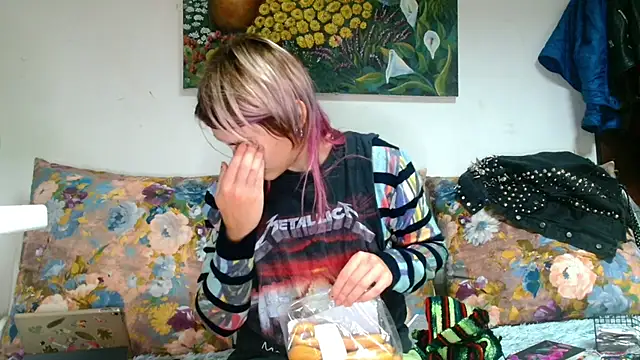 Sophie Bell online show from 10.13.25