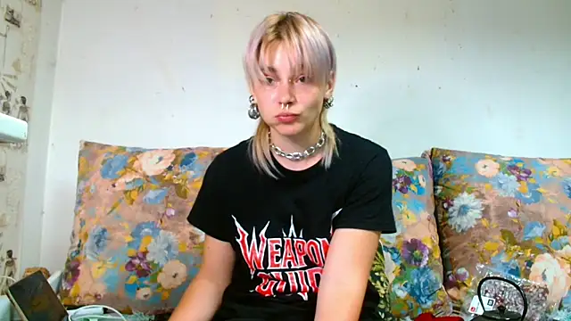 Sophie Bell online show from 06.26.26