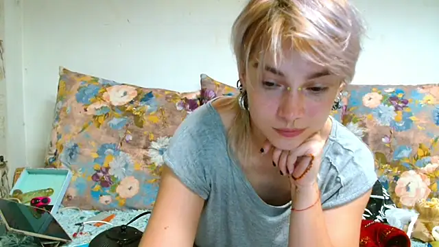Sophie Bell online show from 07.02.26