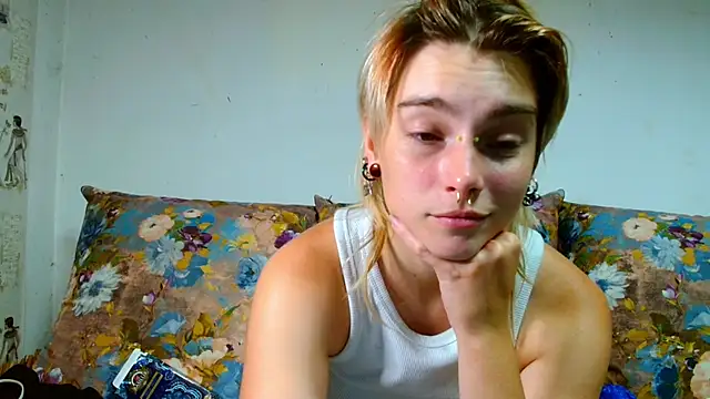 Sophie Bell online show from 08.02.26