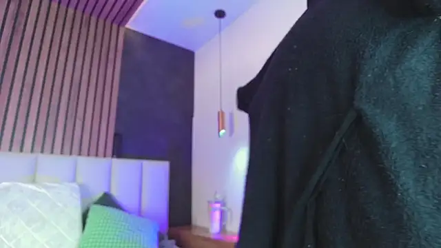 KendalMilleer online show from 11.23.25