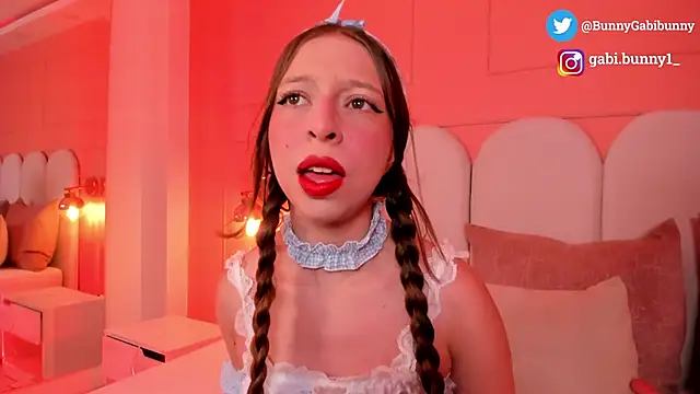 gabi bunny online show from 10.27.25