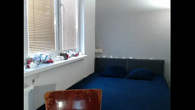 Snapshot of Sweetboobs chatting on 11.17.25 Sweetboobs online show from 11.17.25