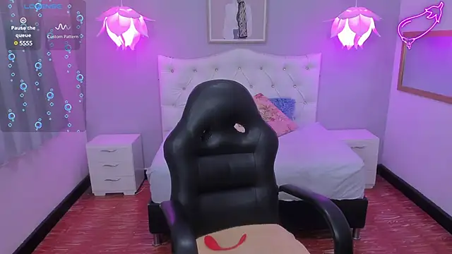 Lisa7 7 online show from 02.25.25