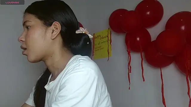 Snapshot of SophiaMeyerst chatting on 02.20.25 SophiaMeyerst online show from 02.20.25