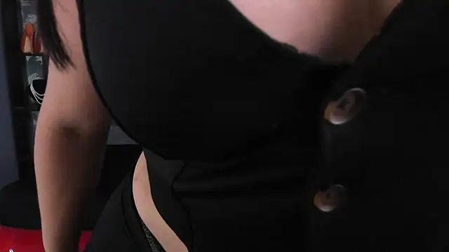 Snapshot of Cumming_Tiffani chatting on 09.20.25 Cumming Tiffani online show from 09.20.25