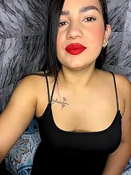 Snapshot of Cumming_Tiffani chatting on 10.24.25 Cumming Tiffani online show from 10.24.25