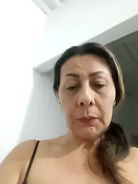 Mia-funny20 online show from 02.23.25