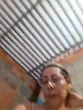 Snapshot of Mia-funny20 chatting on 05.20.26 Mia-funny20 online show from 05.20.26