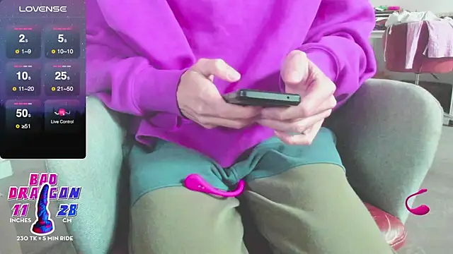 Snapshot of sexy_in_the_dark chatting on 03.02.25 sexy in the dark online show from 03.02.25