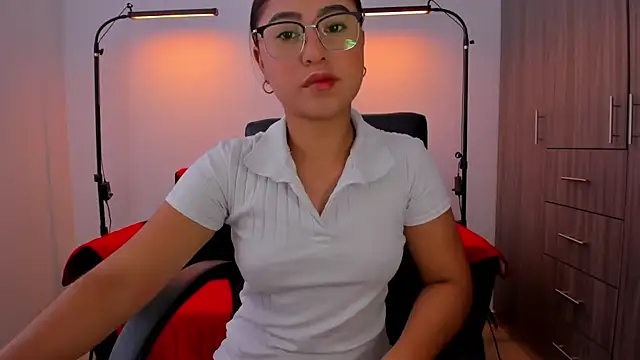 cloy baby   online show from 09.27.25