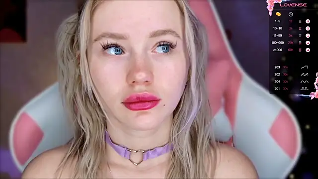 LexieLoree online show from 12.13.24