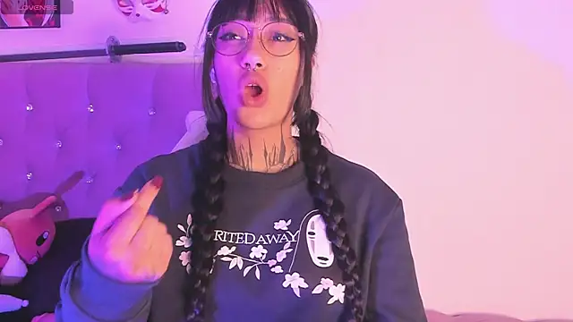 Akari1 Mischief online show from 03.08.25