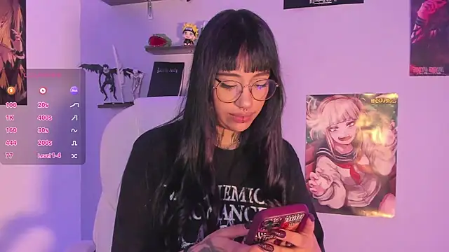 Akari1 Mischief online show from 12.22.25