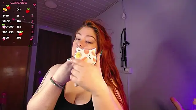 Snapshot of Layna_cold chatting on 02.21.25 Layna cold online show from 02.21.25