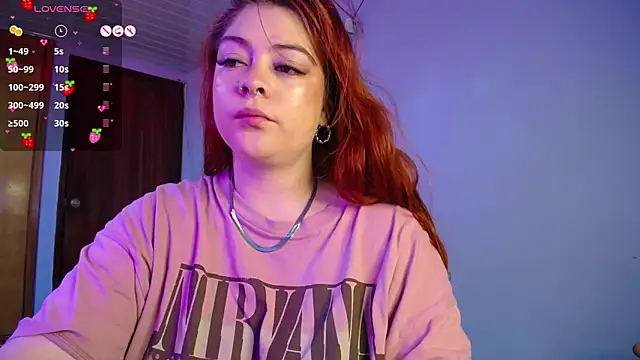 Snapshot of Layna_cold chatting on 03.05.25 Layna cold online show from 03.05.25