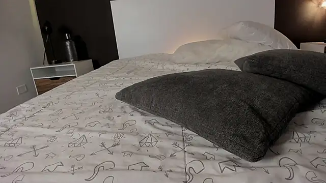 VioletPaket online show from 02.13.25