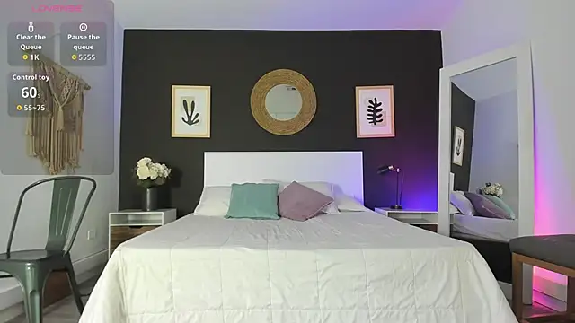 VioletPaket online show from 02.05.26