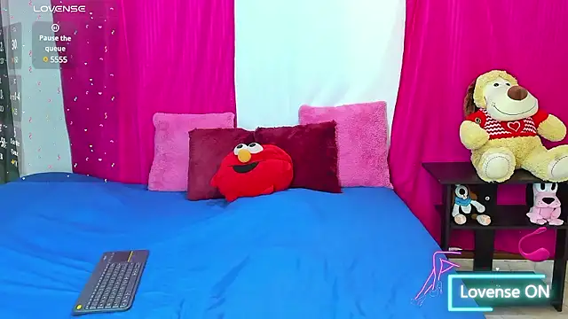 Snapshot of dan_scoott chatting on 12.02.24 dan scoott online show from 12.02.24