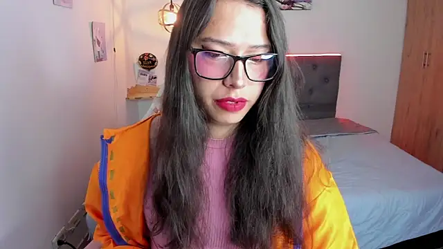 Snapshot of paula_kawaiifu_ chatting on 11.26.25 paula kawaiifu online show from 11.26.25