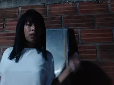 Snapshot of Kitra_New chatting on 12.15.24 Kitra New online show from 12.15.24