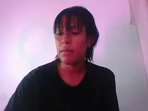 Snapshot of Kitra_New chatting on 12.28.24 Kitra New online show from 12.28.24