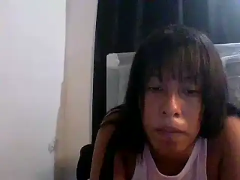 Snapshot of Kitra_New chatting on 01.25.25 Kitra New online show from 01.25.25