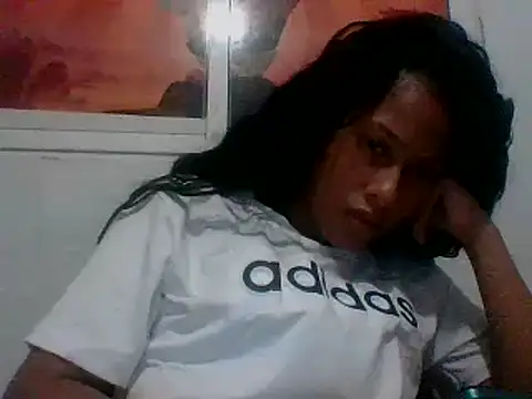 Snapshot of Kitra_New chatting on 02.20.25 Kitra New online show from 02.20.25