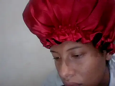 Snapshot of Kitra_New chatting on 02.20.25 Kitra New online show from 02.20.25