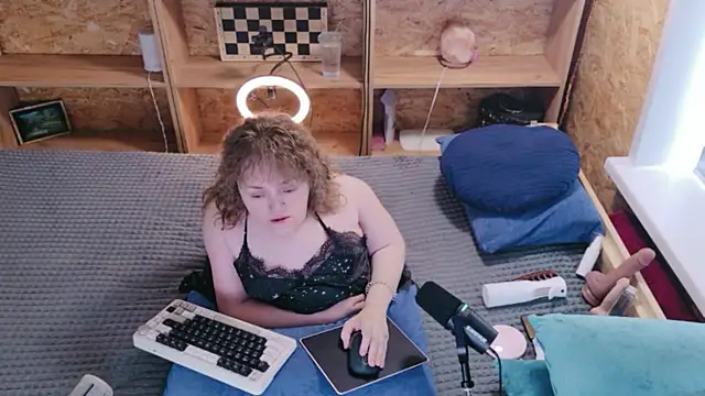 MiniNatalie online show from 05.23.26