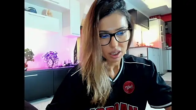 MissSmiley26 online show from 10.10.25