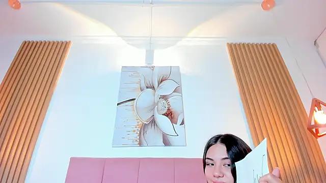 mia nevaeh online show from 02.05.25