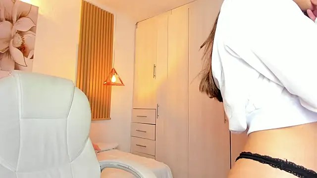 mia nevaeh online show from 03.08.25