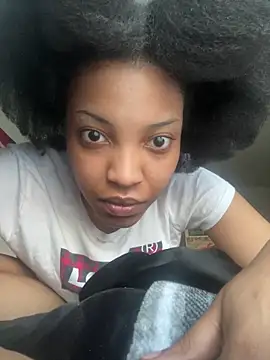 KimiAqua online show from 03.03.25