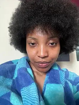 KimiAqua online show from 03.09.25