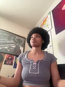 KimiAqua online show from 03.13.25